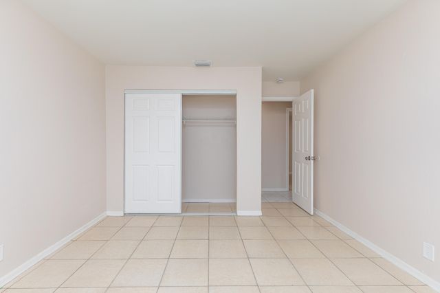 7750 SW 10th Court B, North Lauderdale, FL 33068