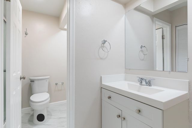 7750 SW 10th Court B, North Lauderdale, FL 33068