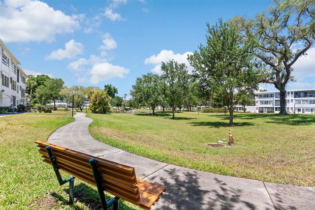 11201 80TH AVENUE 305, Seminole, FL 33772