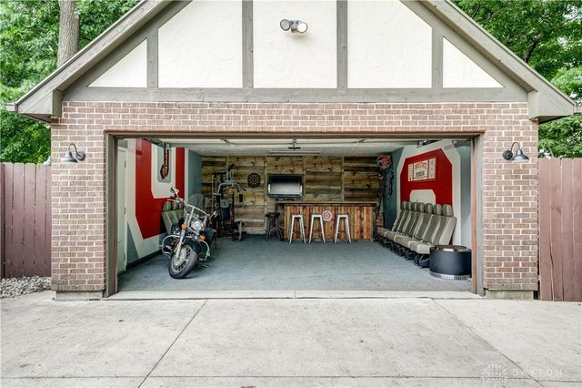 7116 Dominican Drive, Dayton, OH 45415