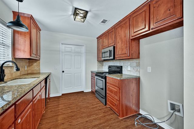 315 Stone Street, Collinsville, TX 76233