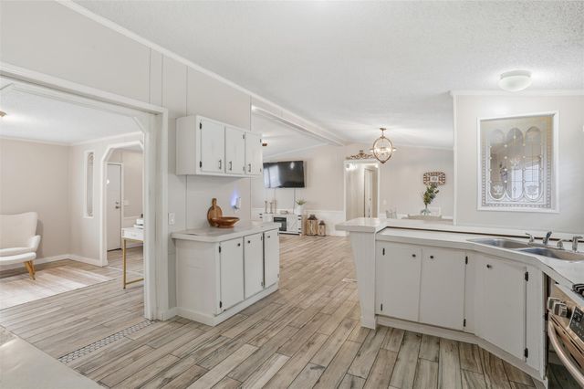 305 Saratoga Springs CV, Liberty Hill, TX 78642