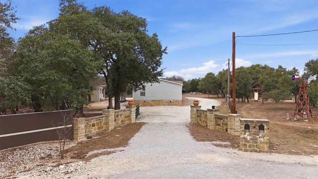 305 Saratoga Springs CV, Liberty Hill, TX 78642