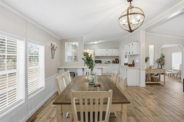 305 Saratoga Springs CV, Liberty Hill, TX 78642