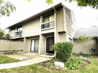 2325 Bay Woods Court, Bay City, MI 48706
