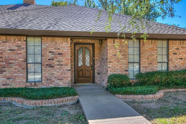 3209 Oak Mountain Trail, San Angelo, TX 76904