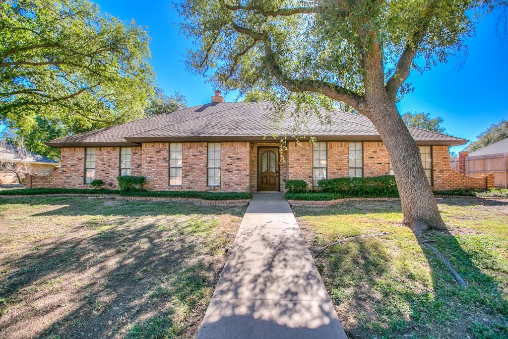 Image 1 of property listing at 3209 Oak Mountain Trail, San Angelo, TX 76904