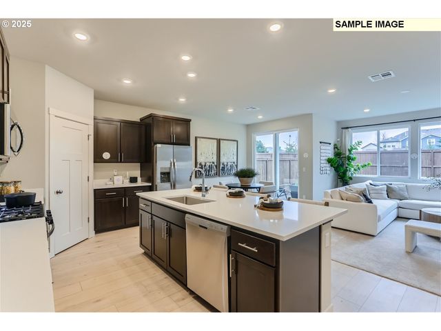 881 Windrow Ave Se, Albany, OR 97322