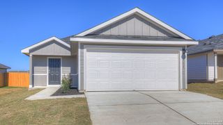 307 WILD GOOSE DR, Luling, TX 78648