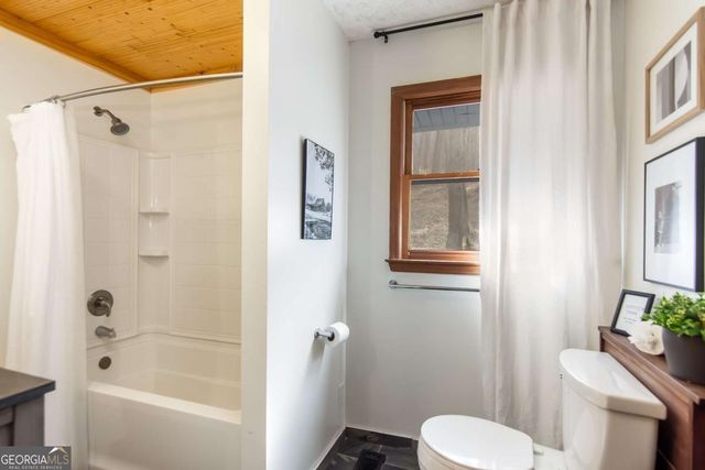 843 Fern Valley Road, Ellijay, GA 30536