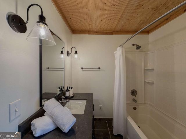 843 Fern Valley Road, Ellijay, GA 30536