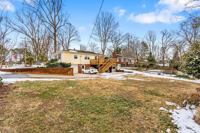 111 Forestdale Drive, Jamestown, NC 27282