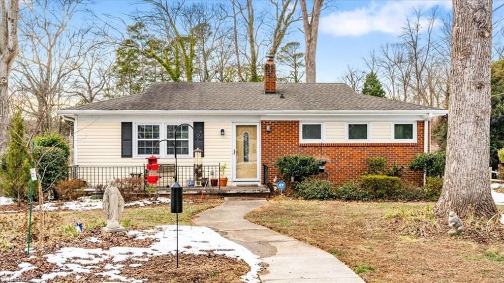 111 Forestdale Drive, Jamestown, NC 27282