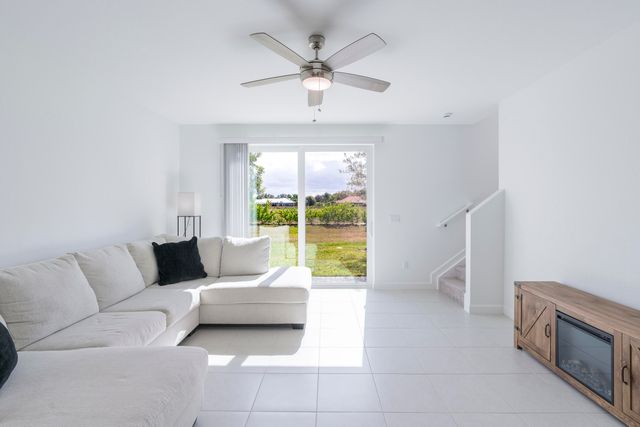 620 SE Lake Falls Street, Port St. Lucie, Port St Lucie, FL 34984