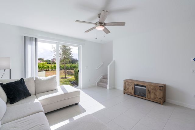 620 SE Lake Falls Street, Port St. Lucie, Port St Lucie, FL 34984