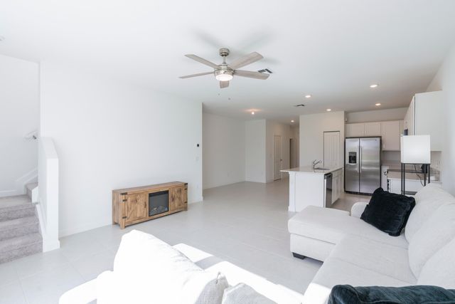 620 SE Lake Falls Street, Port St. Lucie, Port St Lucie, FL 34984