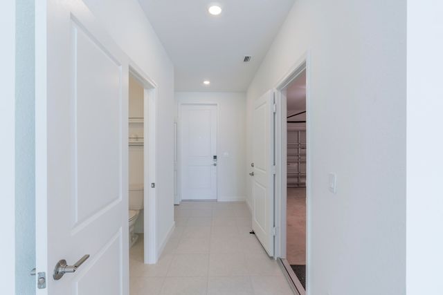 620 SE Lake Falls Street, Port St. Lucie, Port St Lucie, FL 34984