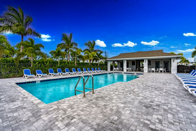 620 SE Lake Falls Street, Port St. Lucie, Port St Lucie, FL 34984