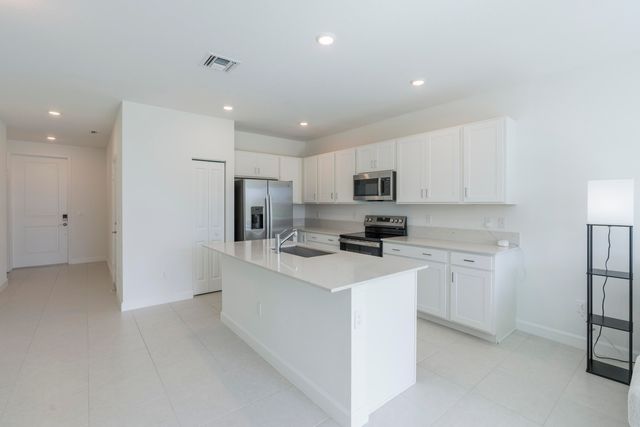 620 SE Lake Falls Street, Port St. Lucie, Port St Lucie, FL 34984