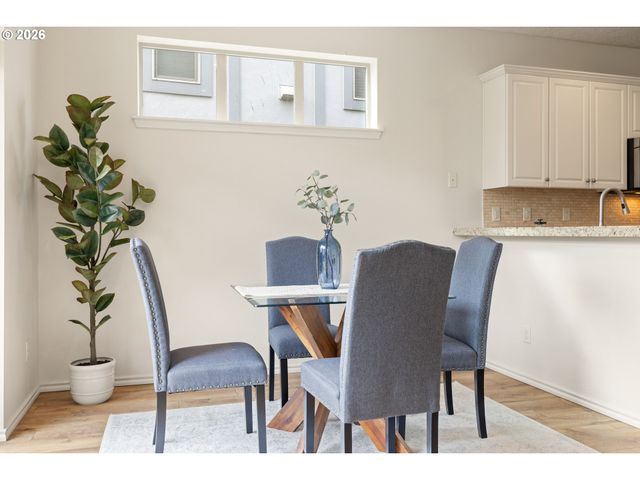 6512 Nw 165TH Ave, Portland, OR 97229