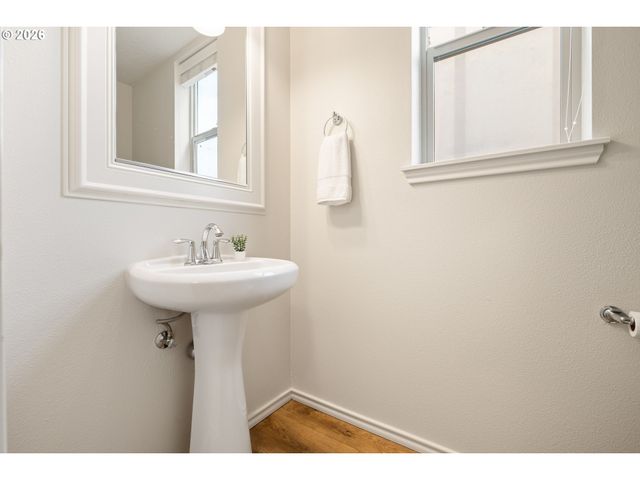 6512 Nw 165TH Ave, Portland, OR 97229