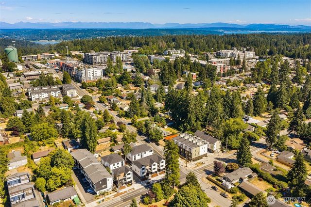 18000 A 10th Avenue NE, Shoreline, WA 98155