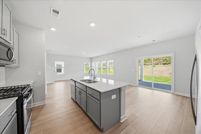 111 Gibbon Way, Gray Court, SC 29645