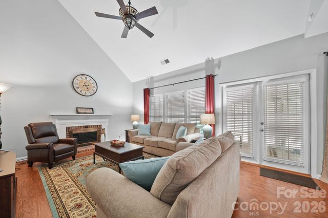 9136 Whittel Place, Charlotte, NC 28216