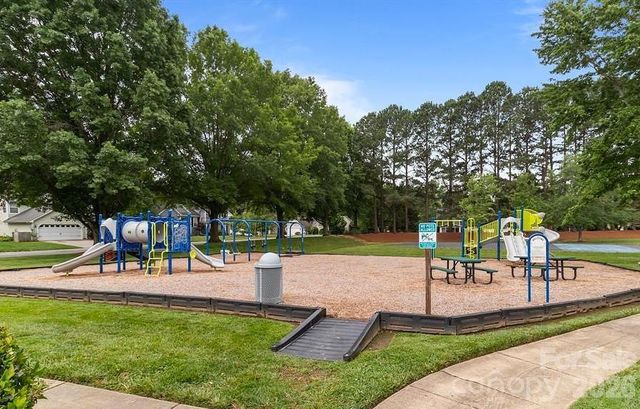 9136 Whittel Place, Charlotte, NC 28216