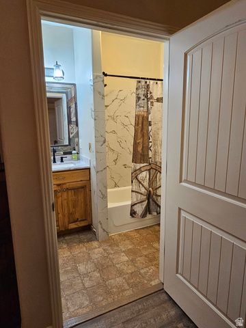 3398 W 1000 N, Roosevelt, UT 84066