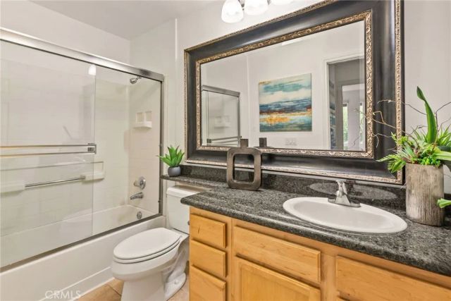 2550 San Gabriel Way 202, Corona, CA 92882