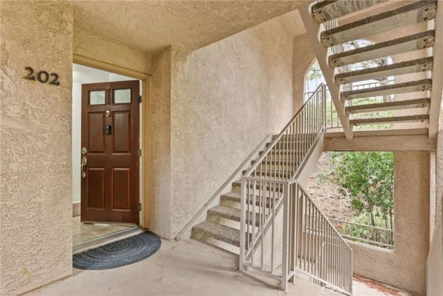 2550 San Gabriel Way 202, Corona, CA 92882
