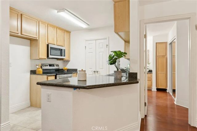 2550 San Gabriel Way 202, Corona, CA 92882