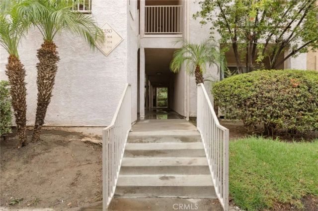 2550 San Gabriel Way 202, Corona, CA 92882