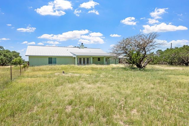 110 Live Oak Lane, Kerrville, TX 78028