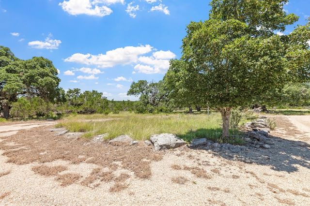 110 Live Oak Lane, Kerrville, TX 78028