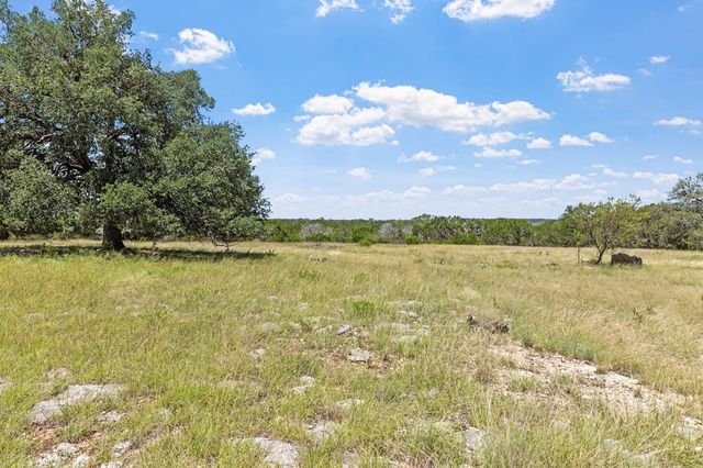 110 Live Oak Lane, Kerrville, TX 78028