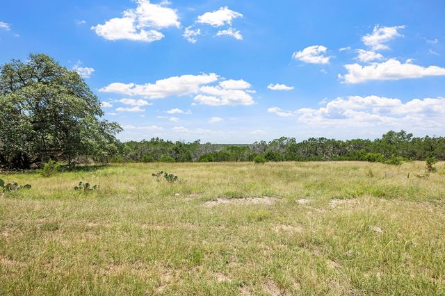 110 Live Oak Lane, Kerrville, TX 78028