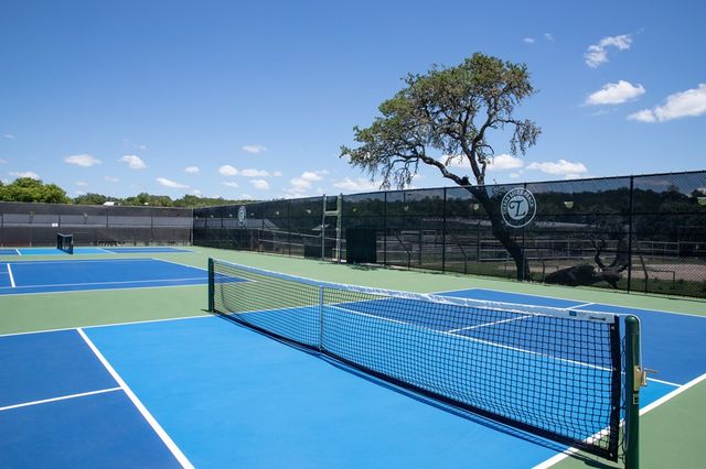 110 Live Oak Lane, Kerrville, TX 78028