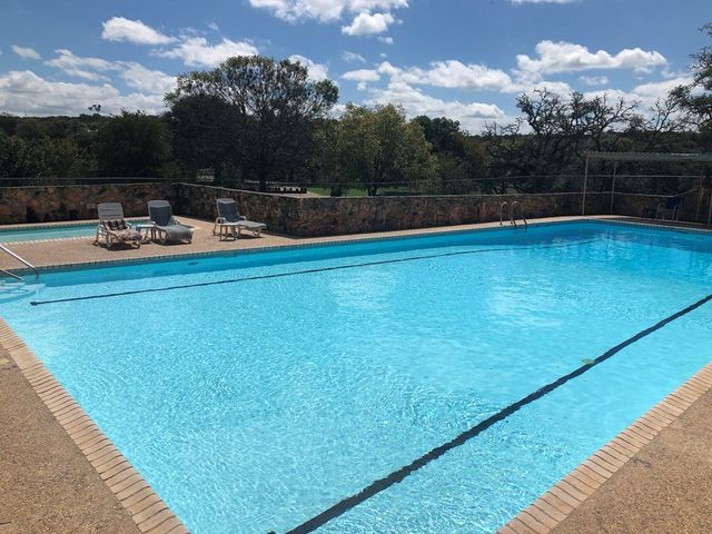 110 Live Oak Lane, Kerrville, TX 78028