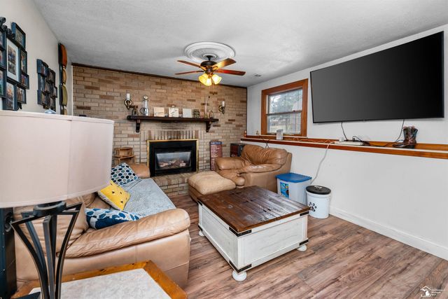 30374 Torry Avenue, Flat Rock, MI 48134