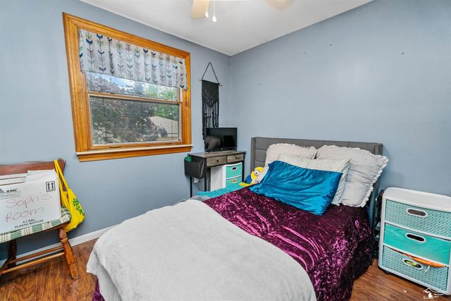 30374 Torry Avenue, Flat Rock, MI 48134