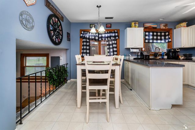 30374 Torry Avenue, Flat Rock, MI 48134