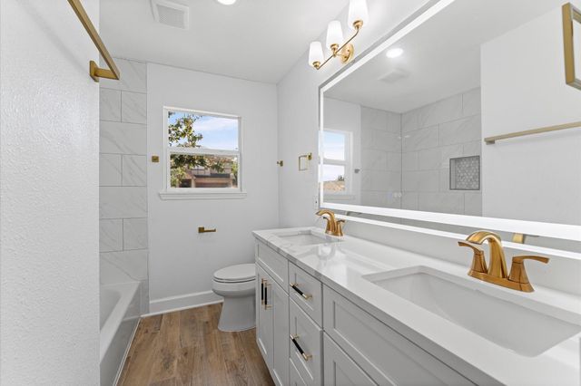 1818 Nina Lee Lane, Houston, TX 77018