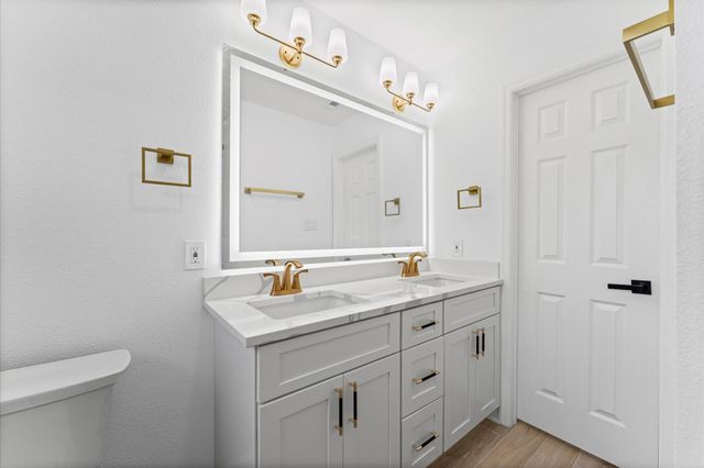 1818 Nina Lee Lane, Houston, TX 77018