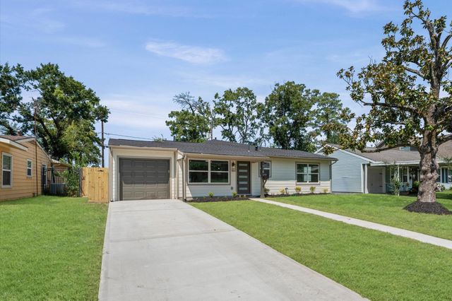 1818 Nina Lee Lane, Houston, TX 77018