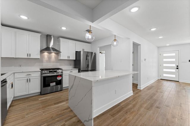 1818 Nina Lee Lane, Houston, TX 77018