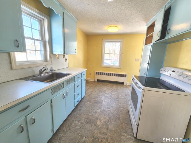 257 Green Road, Manchester, CT 06042