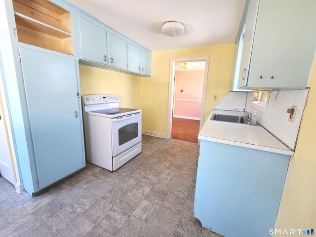 257 Green Road, Manchester, CT 06042