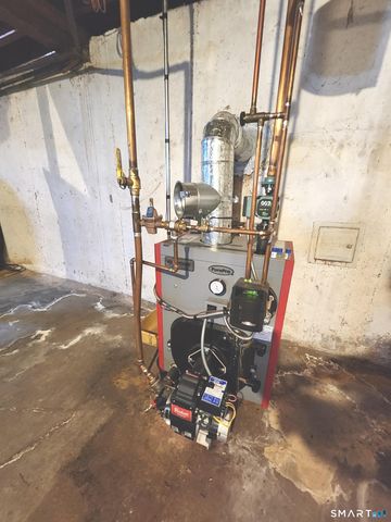 257 Green Road, Manchester, CT 06042